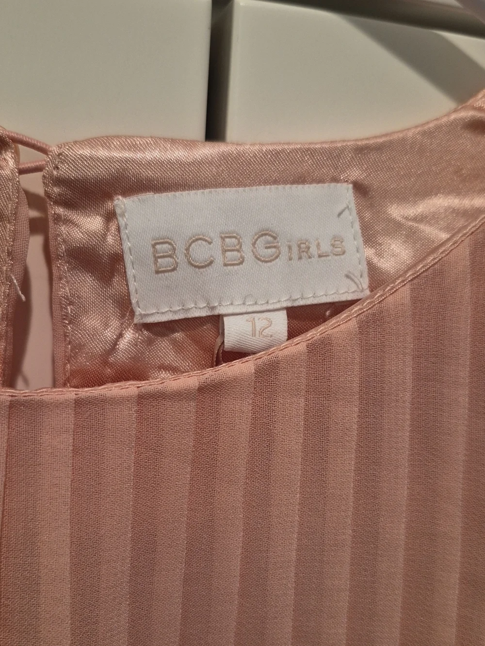 BCBGirls Blush Pleated Cap-Sleeve Shift Dress Size 12